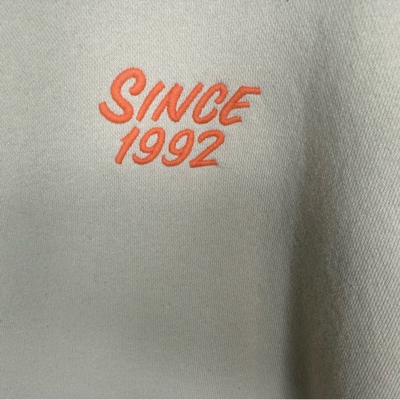 Dutch Bros MEDIUM Newest Oversized Light Tan Crew Neck Cute + Cozy DB 1992 - Picture 4 of 5